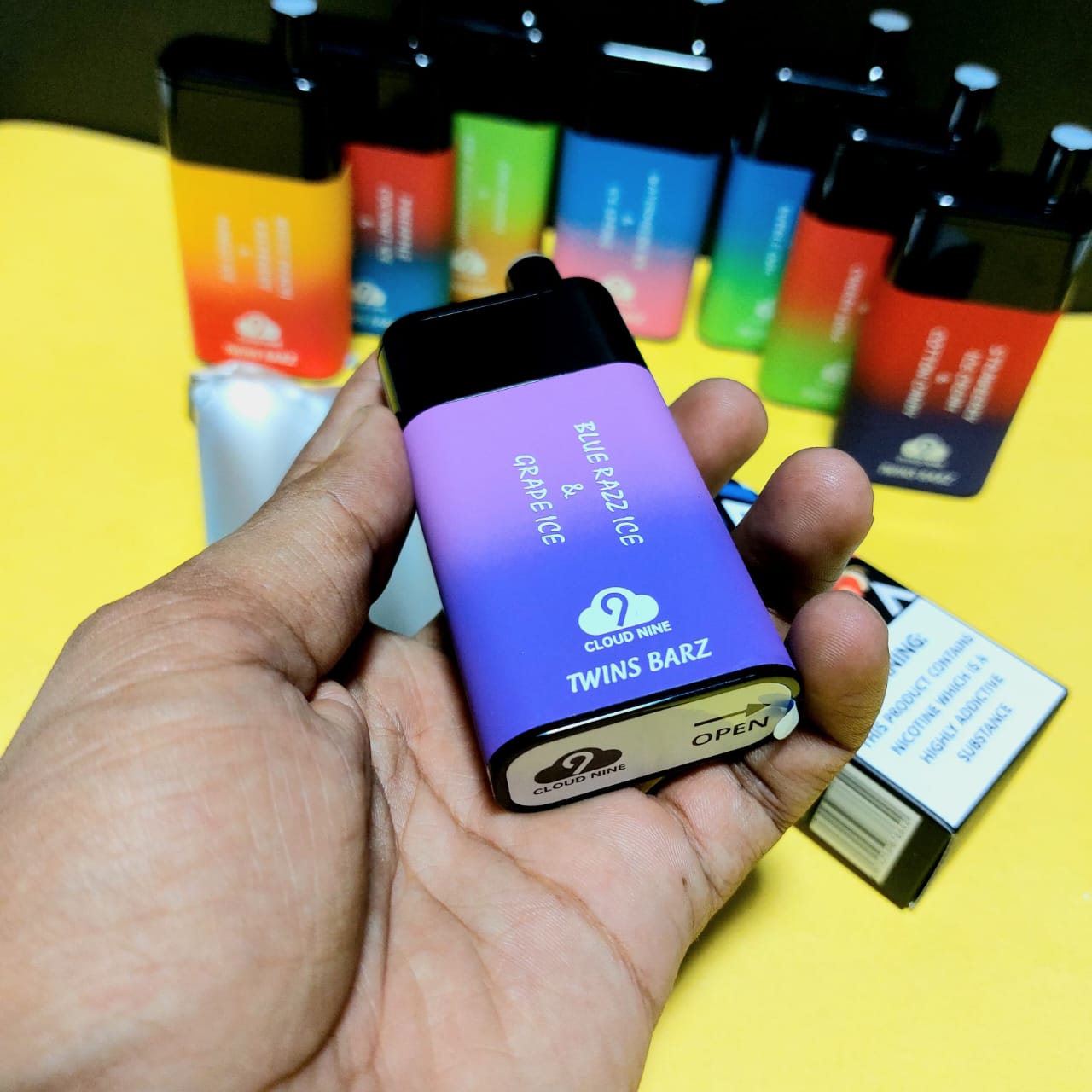 Twinz bars 2 in 1 switch (7000 puffs)